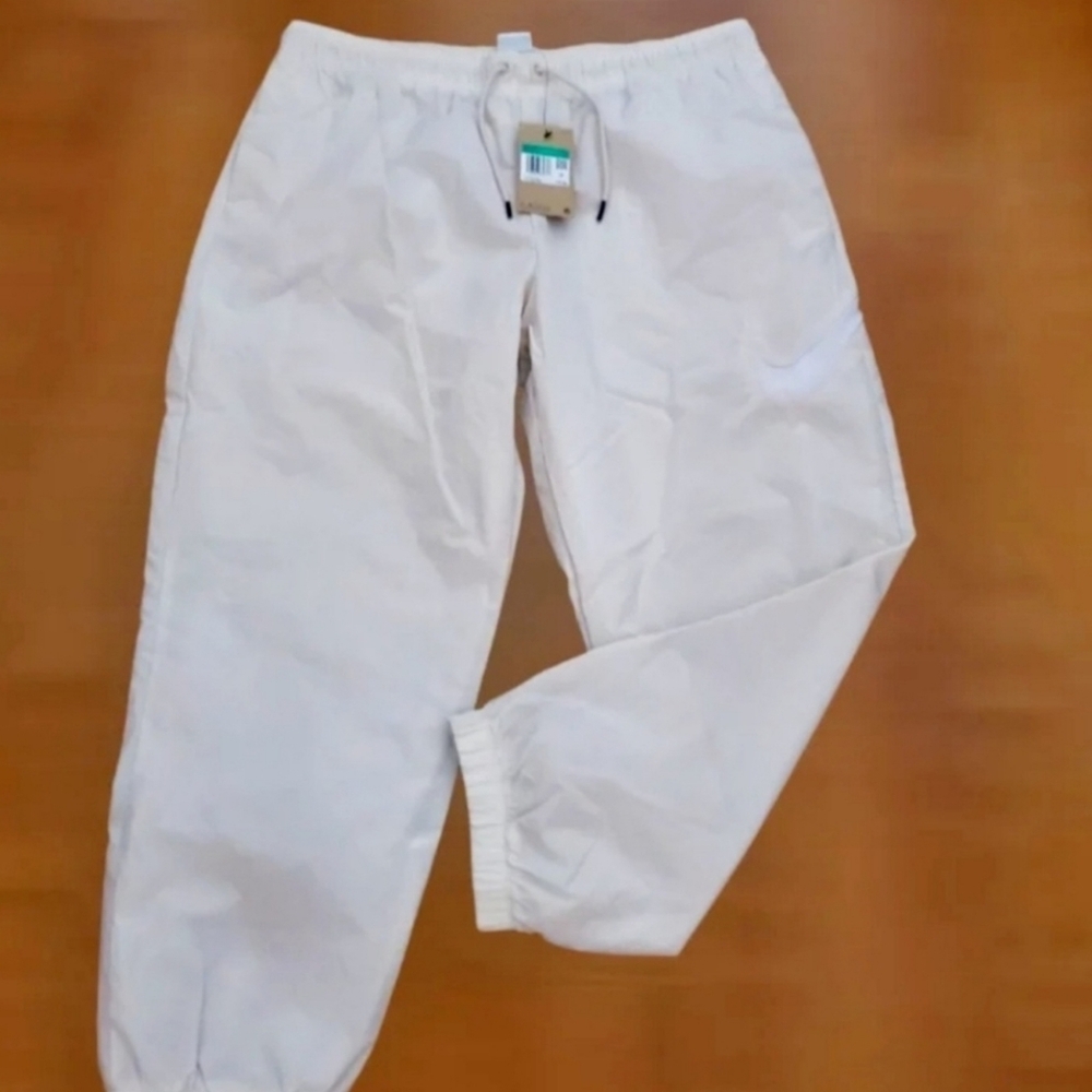 NWT Womens (XL) NIKE Mid-Rise Oversized Woven Tech Joggers